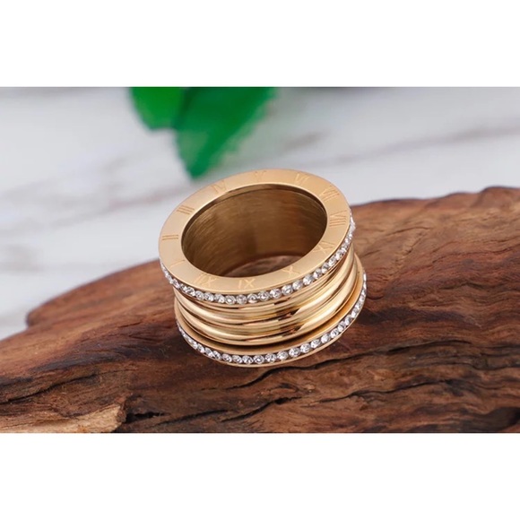 Roman Numeral Swarovski Crystals Stuck Up Eternity Gold Silver Rose Gold Ring - Picture 3 of 16